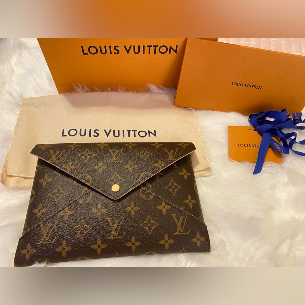 Authentic Brand New Louis Vuitton Kirigami Large Pouchette  Pouch/ Wallet